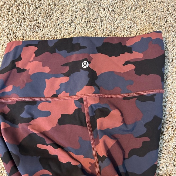 Lululemon leggings , size 6 - Picture 3 of 4